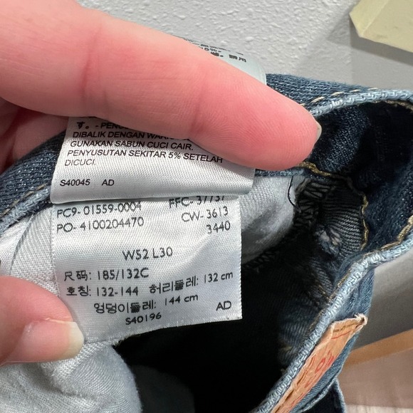 Levi's 559 Relaxed Straight Leg Jeans Dark Wash Denim Mens Size 42x30 - Picture 8 of 10